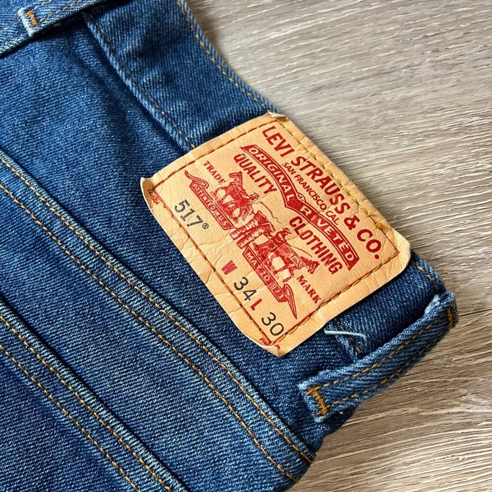 Levi's 517 Boot Cut Jeans Mens 34x30 Blue Dark Wash Denim 00517-2017